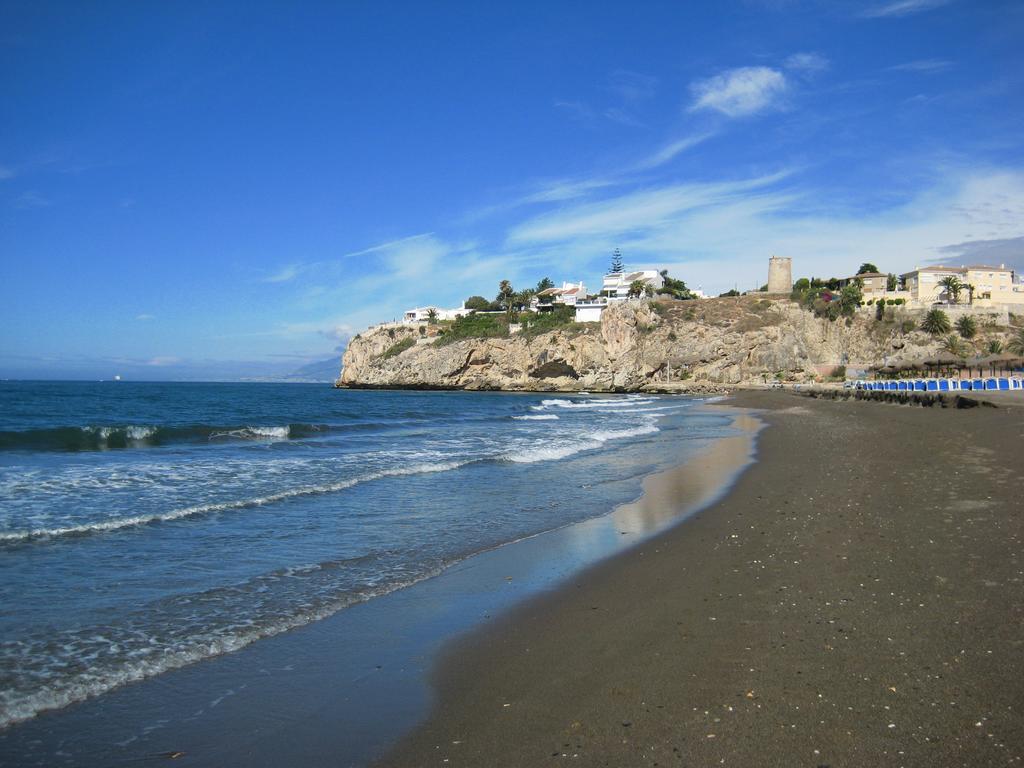 Apartamentos Turisticos Anoreta Rincón de la Victoria Eksteriør billede