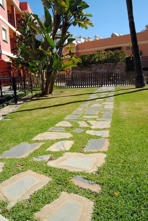 Apartamentos Turisticos Anoreta Rincón de la Victoria Eksteriør billede